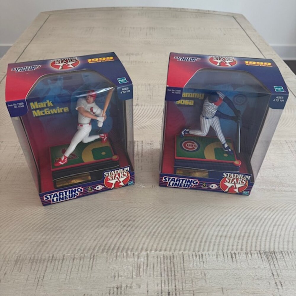 Vintage 1999 Starting Lineup Stadium Stars Mark McGwire and Sosa (NIB)